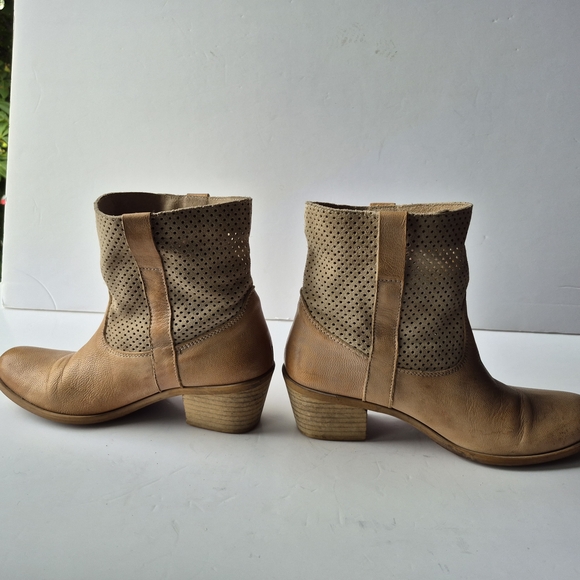 Joe Sanchez Tan Ankle Booties, Suede and Leather  Sz 38,western Cowgirl - Picture 6 of 16